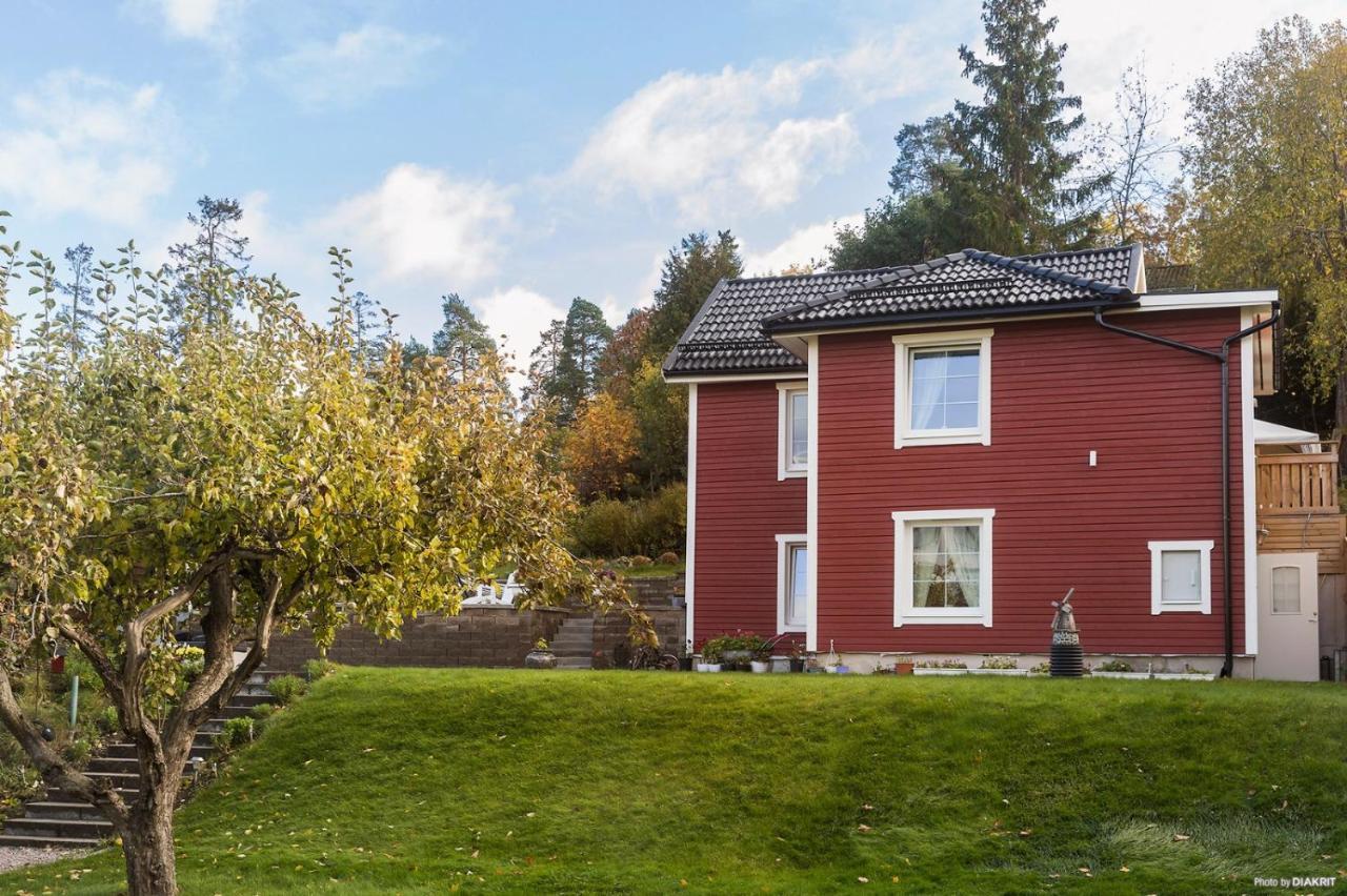 Charming In A Red House In Apartment Stockholm